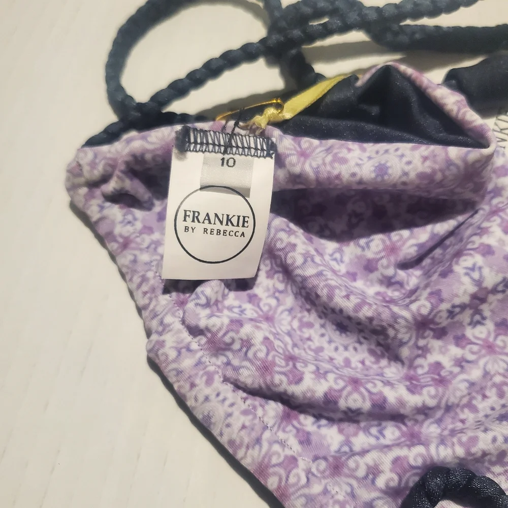 Frankies Bikinis nwt frankie